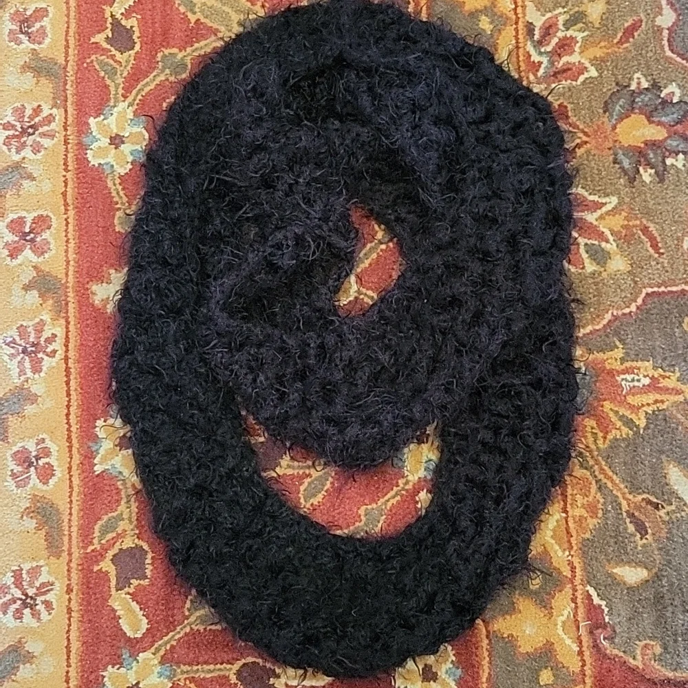 HAND CRAFTED Acrylic Black Set HAND MADE Infinity Scarf Headband